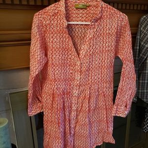 Womens size medium,  100% cotton coral and white 3/4 sleeve shirt.